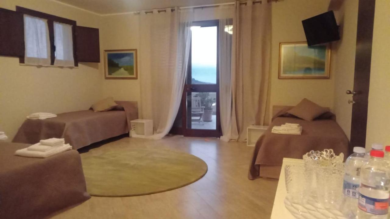 Raggi Di Sole Bed and Breakfast Custonaci Eksteriør billede