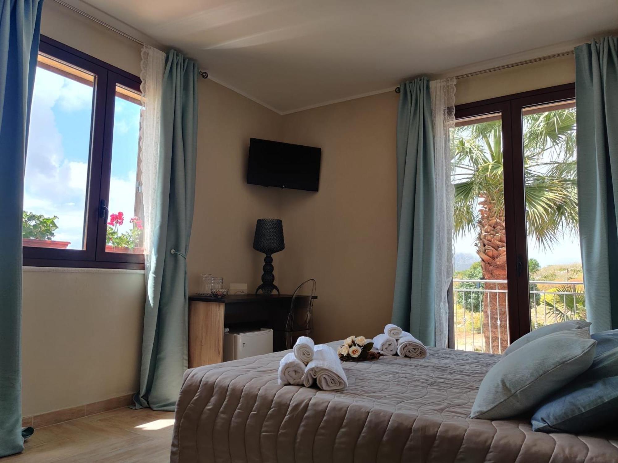 Raggi Di Sole Bed and Breakfast Custonaci Eksteriør billede
